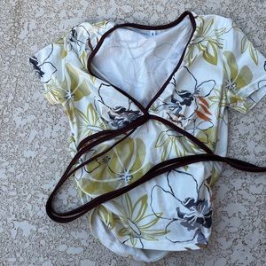 tie around top
